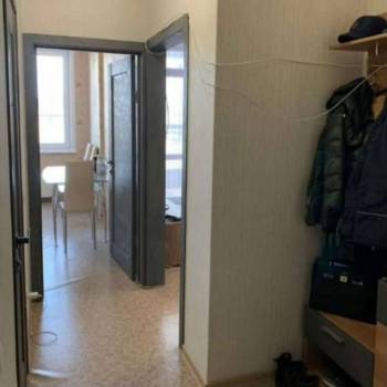 Сдается 1-комнатная квартира, 42 м²