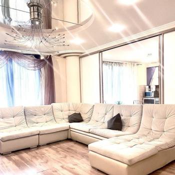 Сдается 2-х комнатная квартира, 91 м²