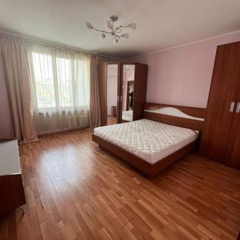 Сдается 2-х комнатная квартира, 91 м²