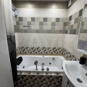 Сдается Многокомнатная квартира, 60,9 м²