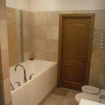 Сдается Многокомнатная квартира, 80 м²