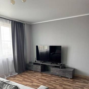 Сдается 2-х комнатная квартира, 72 м²