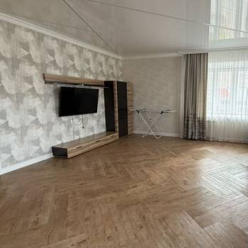 Сдается Многокомнатная квартира, 102 м²