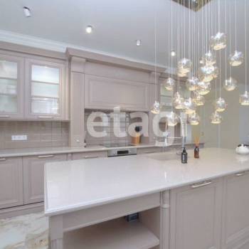 Продается 3-х комнатная квартира, 120 м²