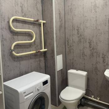 Сдается 2-х комнатная квартира, 77 м²