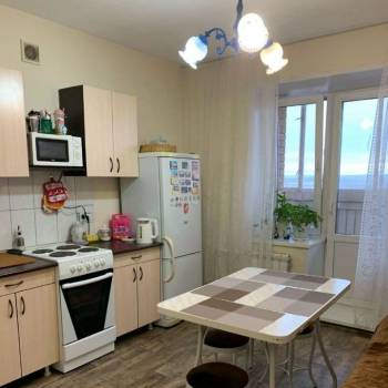 Сдается 1-комнатная квартира, 50,3 м²