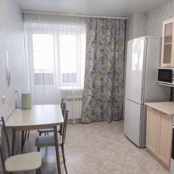 Сдается 1-комнатная квартира, 38 м²