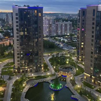 Продается 1-комнатная квартира, 160 м²
