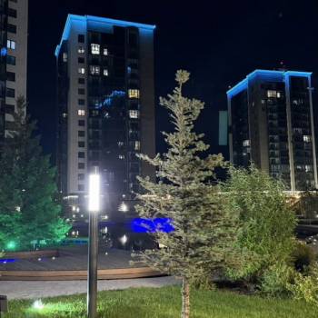 Продается 1-комнатная квартира, 160 м²