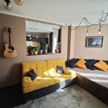 Продается 2-х комнатная квартира, 50,5 м²