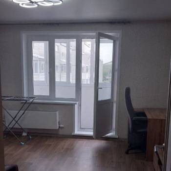 Сдается 1-комнатная квартира, 42 м²