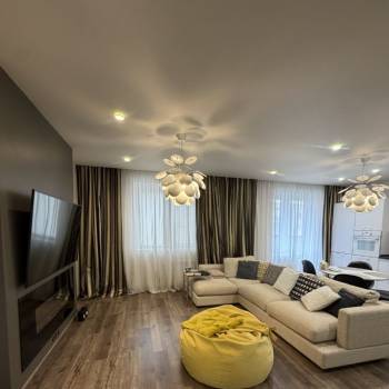 Сдается 2-х комнатная квартира, 70 м²