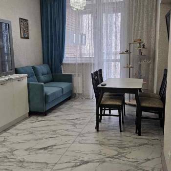 Сдается 1-комнатная квартира, 50 м²