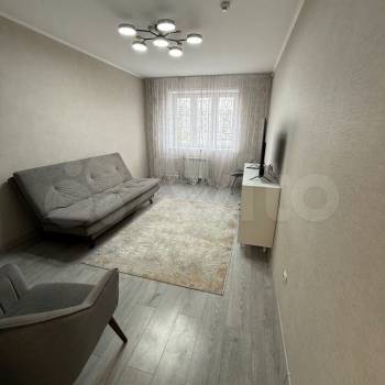 Сдается 1-комнатная квартира, 37 м²