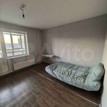 Сдается 1-комнатная квартира, 42 м²