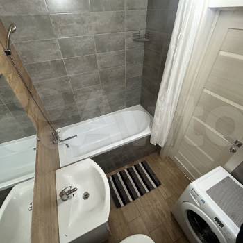 Сдается 1-комнатная квартира, 38 м²