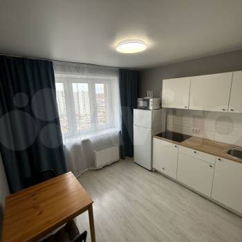 Сдается 1-комнатная квартира, 38 м²