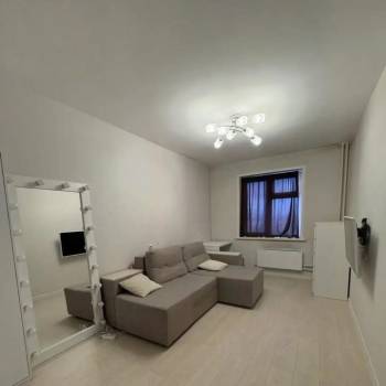 Продается 1-комнатная квартира, 36 м²