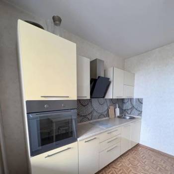 Продается 1-комнатная квартира, 36 м²