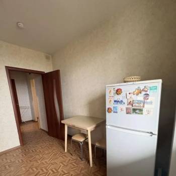 Продается 1-комнатная квартира, 36 м²