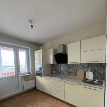 Продается 1-комнатная квартира, 36 м²