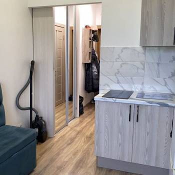 Продается 1-комнатная квартира, 18 м²
