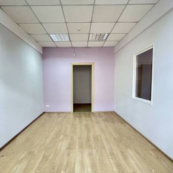 Сдается Нежилое помещение, 75 м²
