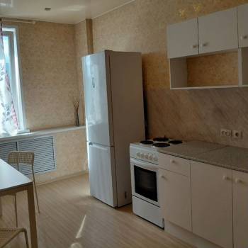 Сдается 1-комнатная квартира, 40 м²