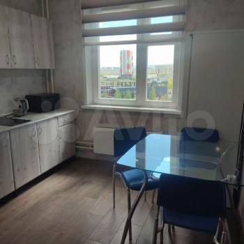 Сдается 1-комнатная квартира, 42 м²