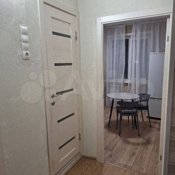 Сдается 1-комнатная квартира, 42 м²