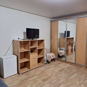 Сдается 1-комнатная квартира, 42 м²