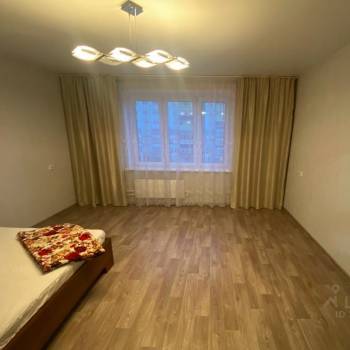 Сдается 1-комнатная квартира, 42 м²