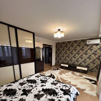 Сдается 1-комнатная квартира, 50,1 м²