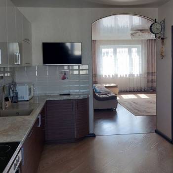 Продается Многокомнатная квартира, 84,2 м²
