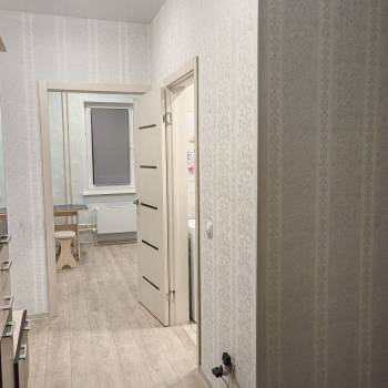 Сдается 1-комнатная квартира, 38 м²