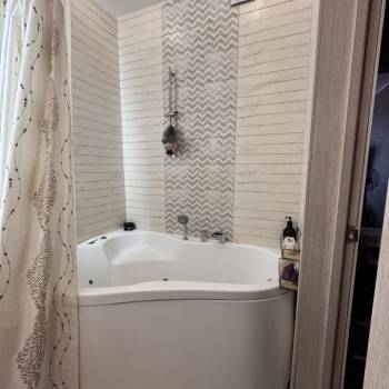 Продается 1-комнатная квартира, 40,6 м²