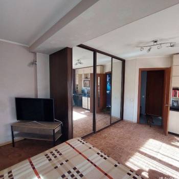 Продается 1-комнатная квартира, 35,9 м²