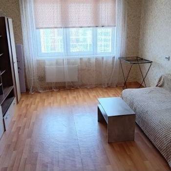 Сдается 1-комнатная квартира, 37 м²