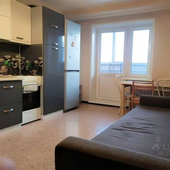 Сдается 1-комнатная квартира, 45 м²