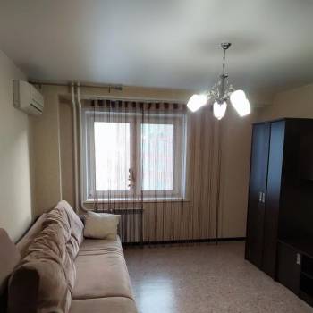 Сдается 1-комнатная квартира, 45 м²