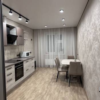 Сдается 2-х комнатная квартира, 63 м²