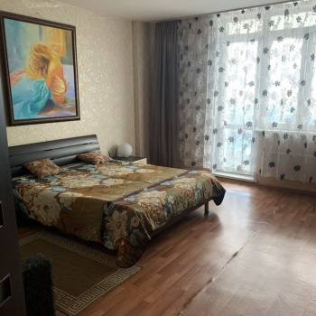 Сдается 1-комнатная квартира, 51 м²