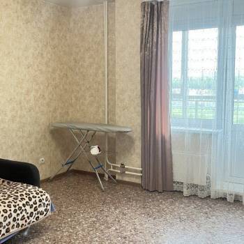 Продается 1-комнатная квартира, 37,5 м²