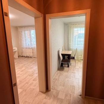 Сдается 1-комнатная квартира, 40 м²