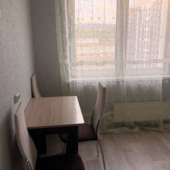 Сдается 1-комнатная квартира, 40 м²