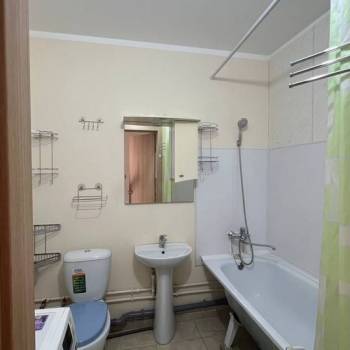 Сдается Многокомнатная квартира, 80 м²