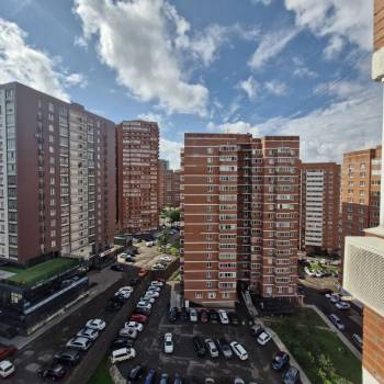 Сдается Многокомнатная квартира, 80 м²
