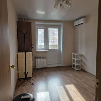 Сдается Многокомнатная квартира, 80 м²