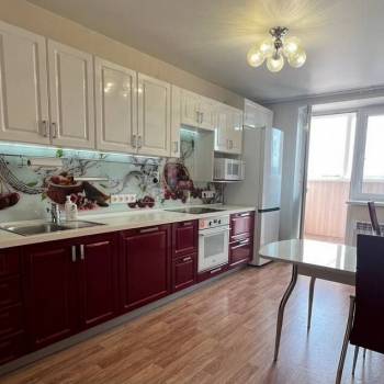 Сдается Многокомнатная квартира, 80 м²