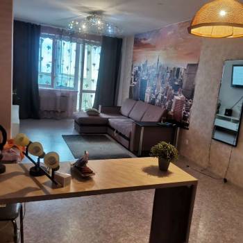 Продается 1-комнатная квартира, 32 м²